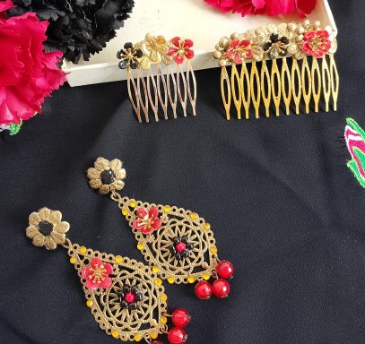 Conjunto de peinas y pendientes